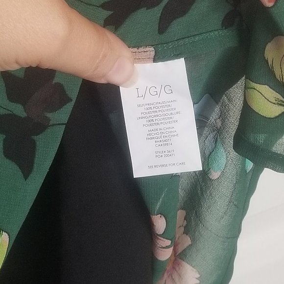 EUC CAbi Shadow Blouse & Cami- Size Large - Picture 5 of 6